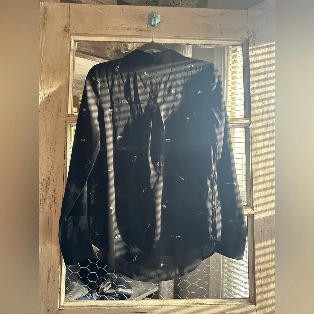 A83 NWT Maurices | Black Fun Cocktail Blouse